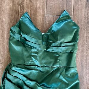 Emerald Green Strapless Dress